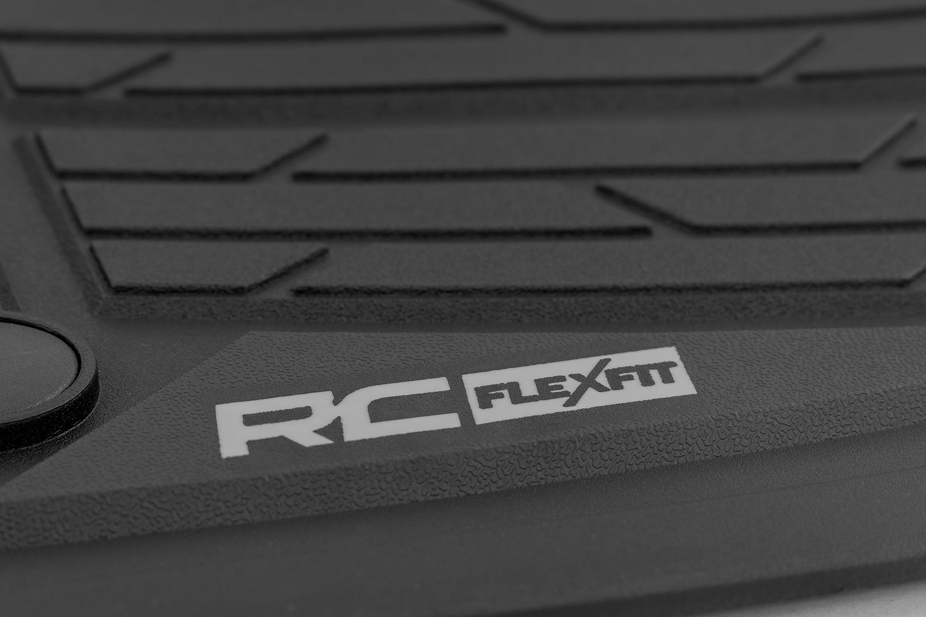 Rough Country Floor Mats Front Bucket Chevy/GMC 1500/2500HD/3500HD 19-25 FF-2161