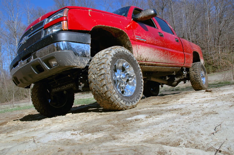 Rough Country 6in Suspension Lift Kit for Chevy/GMC 2500HD w/ V2 Shocks 01-10 29770