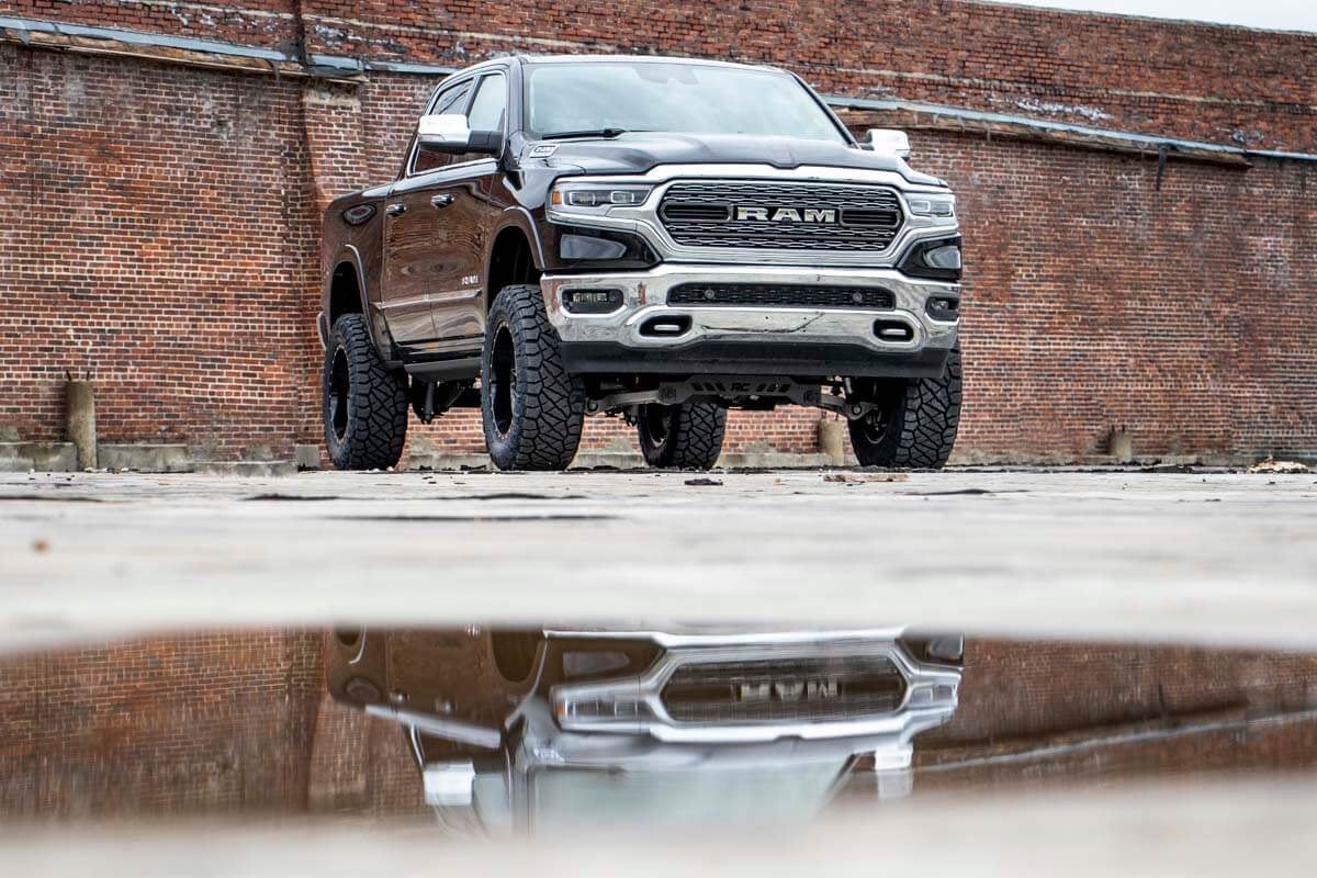 Rough Country 5in Suspension Lift Kit for Ram 1500 19-22 4wd Air Ride/22XL 34430A
