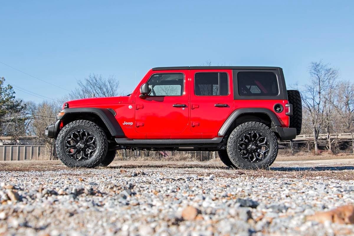 Rough Country 2.5" Lift Kit Coils M1R for Jeep Wrangler Unlimited 4WD 18-23 67744