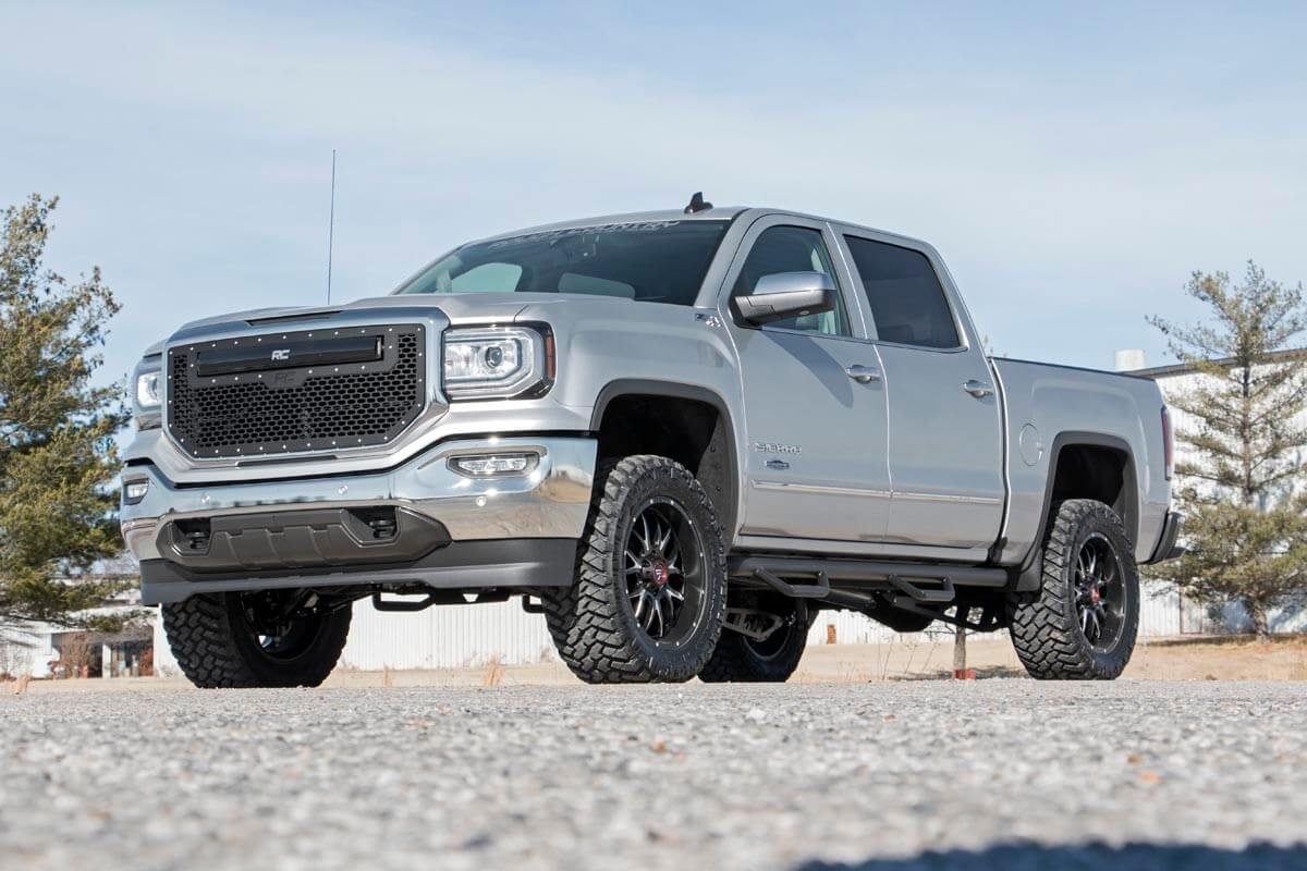 Rough Country 3.5" Lift Kit Steel LCA M1 Strut Chevy/GMC 1500 14-18 12140
