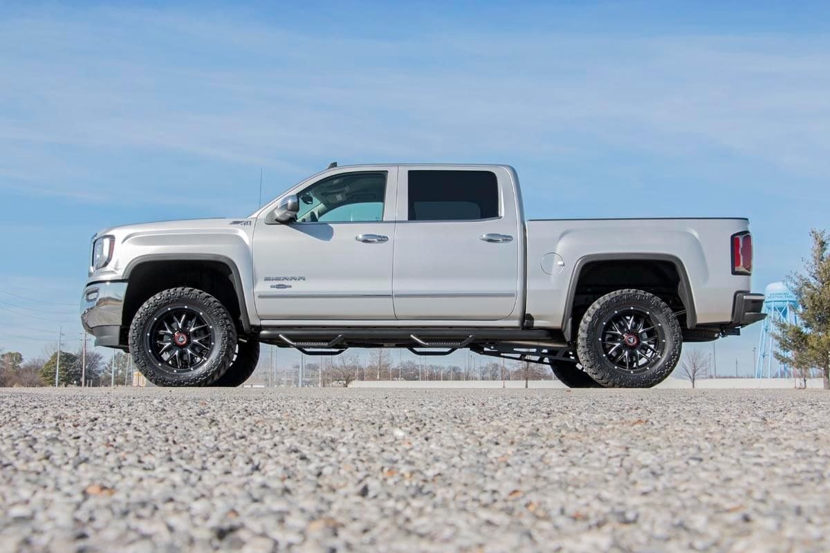 Rough Country 3.5in GM Lift Knuckle Kit 14-18 1500 PU 4wd Cast Steel 12430