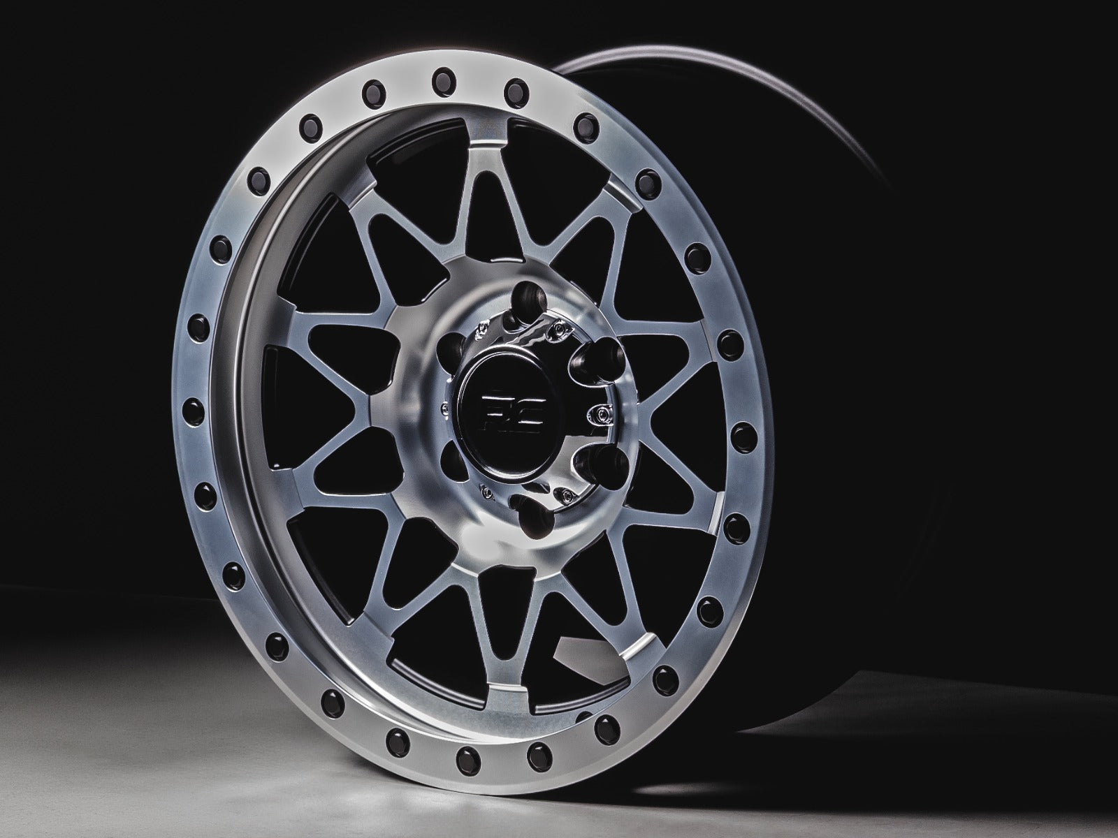Rough Country 78 Series Wheel Simulated Beadlock Full Machine 17x8.5 | 5x5 | 0mm 78170918C