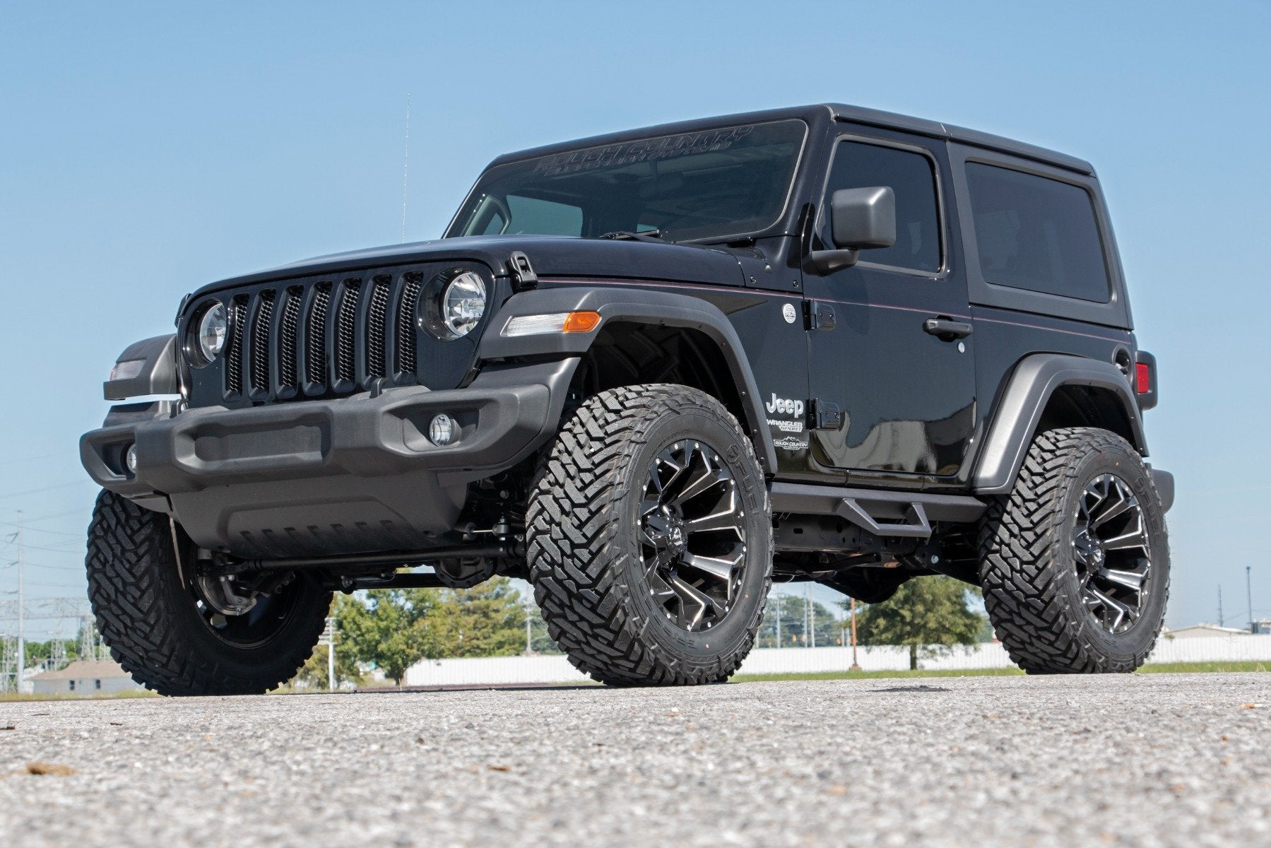 Rough Country 2.5" Lift Kit | Coils | M1R | for Jeep Wrangler JL 4WD (2024-2025) 79644