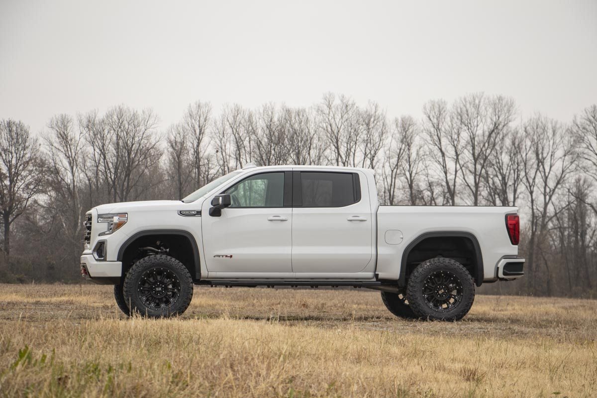 Rough Country 4 Inch Lift Kit AT4/Trailboss M1/M1 Chevy/GMC 1500 19-22 27540