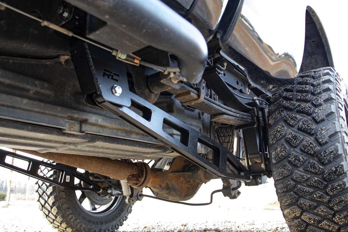 Rough Country Ford Traction Bar Kit 4.5-6" Lift 08-16 F-250 4WD 51003