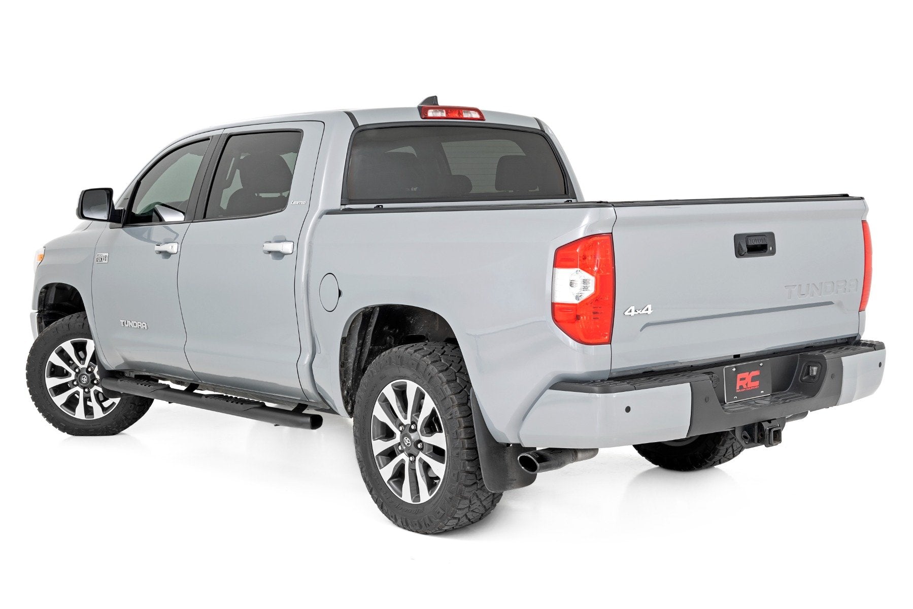 Rough Country Oval Nerf Step Crew Cab Black Toyota Tundra 2WD/4WD (07-21) 21009