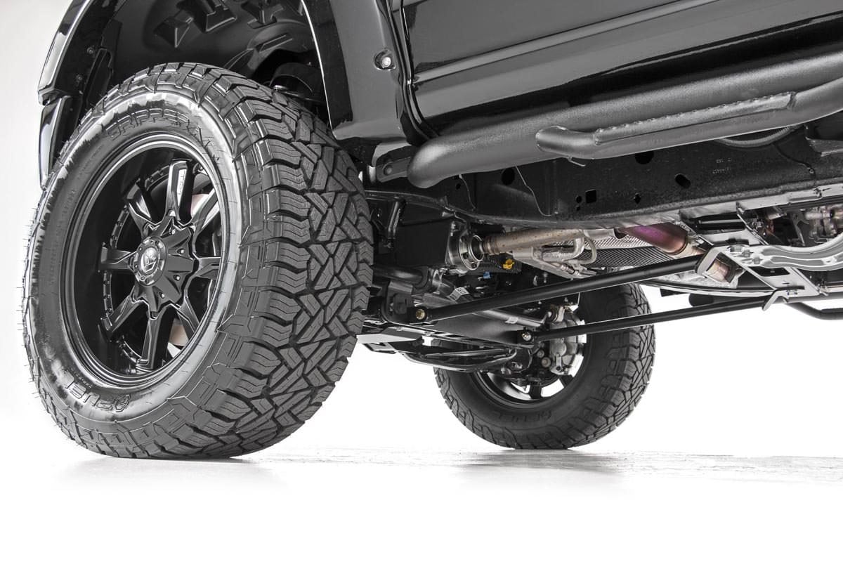Rough Country Kicker Bar Kit 4-6" Lift Ford F150 4WD 2015-2020 - 1557BOX6