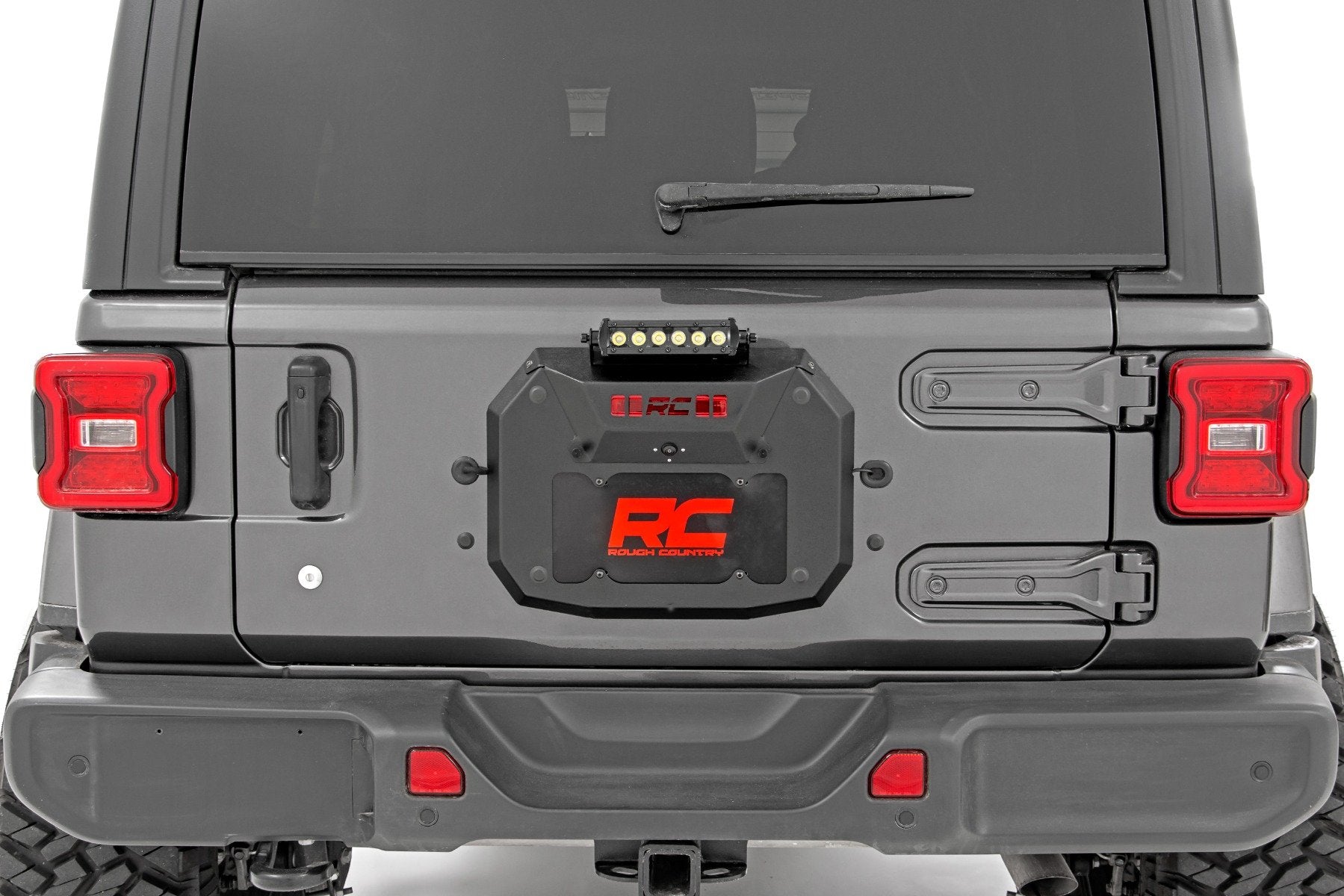 Rough Country Jeep Spare Tire Delete Kit w/8in Black Series LED 18-20 JL 10584