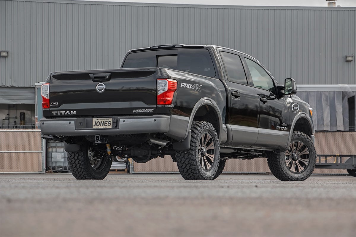 Rough Country 3" Lift Kit N3 Shocks for Nissan Titan 2004-2023 83430RED