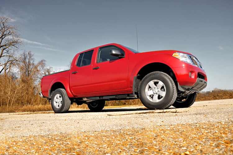 Rough Country 2.5in Nissan Leveling Strut Extensions 05-19 Frontier/Xterra 865