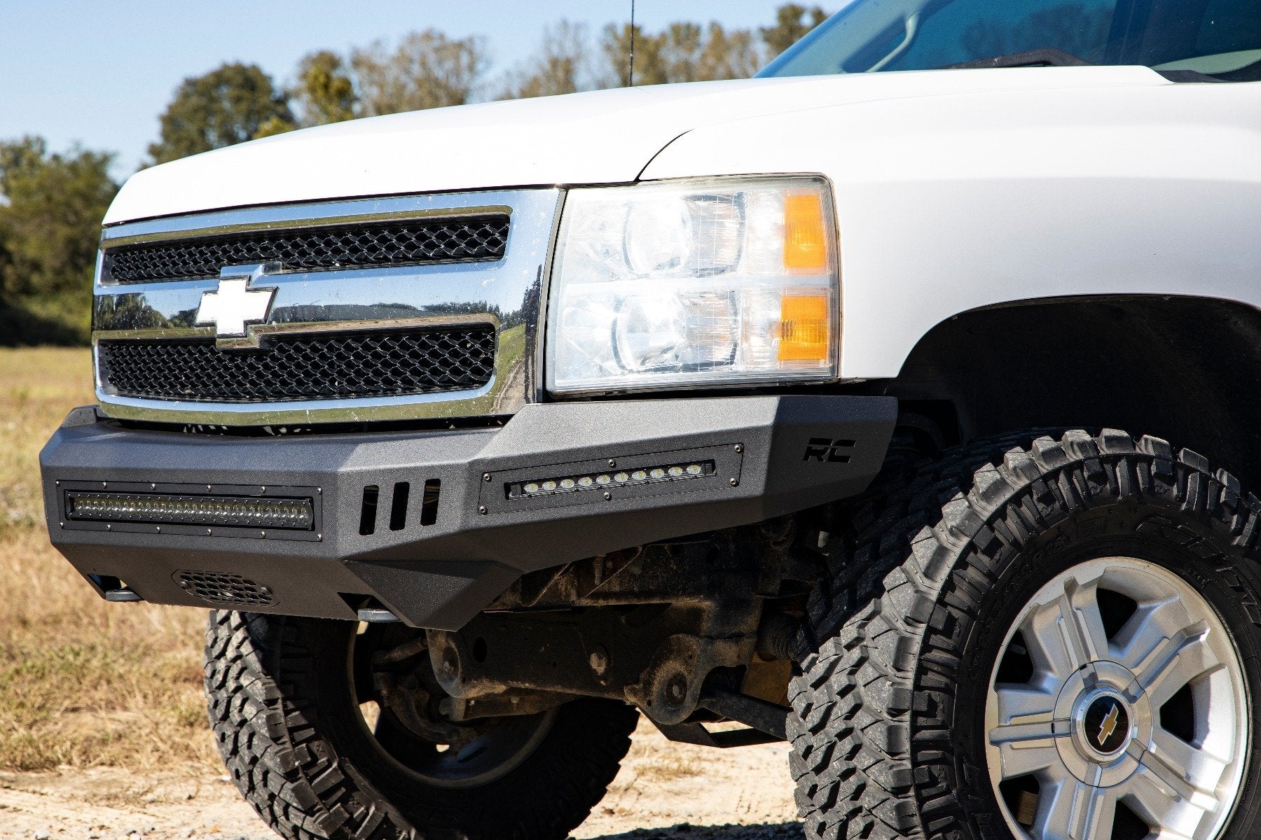 Rough Country Chevy Front High Clearance Bumper Kit w/LED 07-13 Silverado 1500 10911