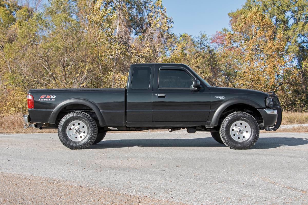 Rough Country 1.5in Ford Leveling Kit 98-11 Ranger 4WD 50108