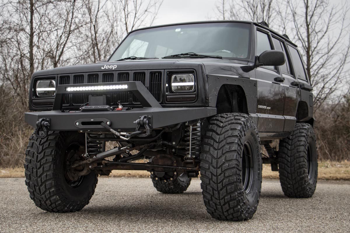 Rough Country Jeep Lower Door Armor 97-01 Cherokee XJ 10582