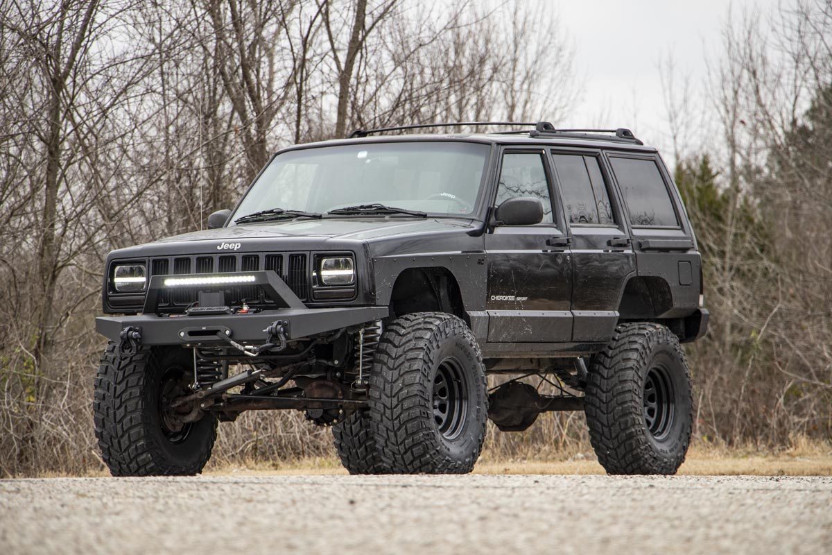 Rough Country Jeep Lower Door Armor 97-01 Cherokee XJ 10582