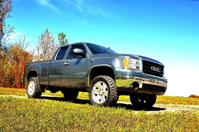 Rough Country 3in GM Suspension Lift Kit 07-13 1500 PU 2WD 10730