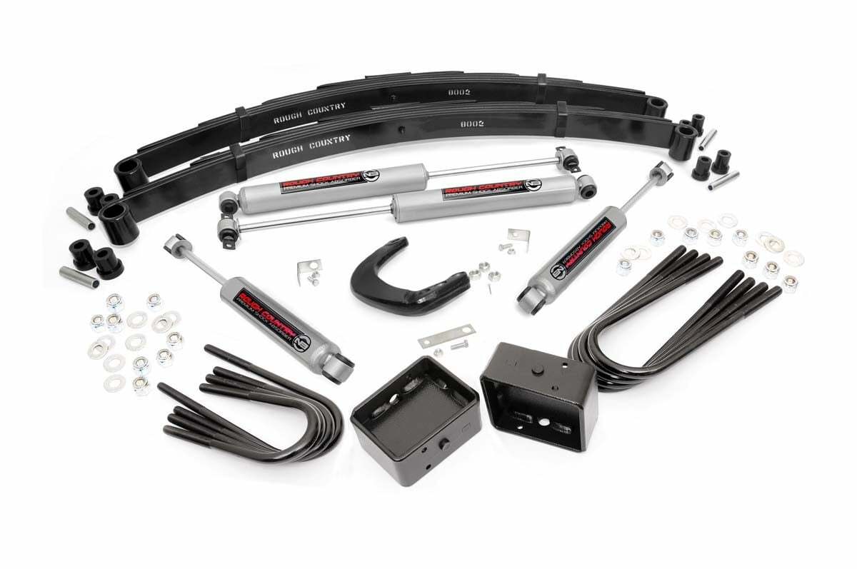 Rough Country 4in GM Suspension Lift Kit -1