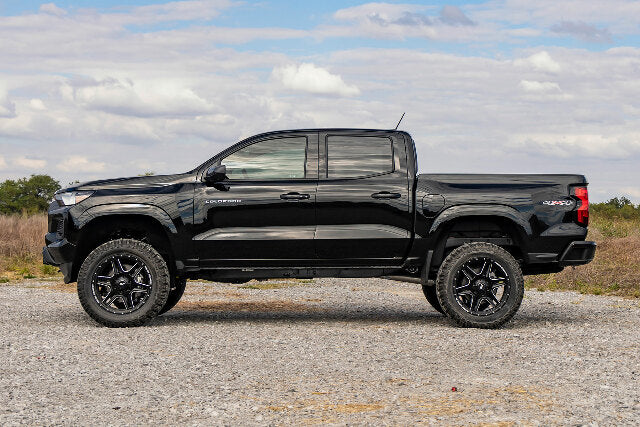 Rough Country 4" Lift Kit M1 Struts Chevy/GMC Canyon/Colorado 4wd 23-25 13240
