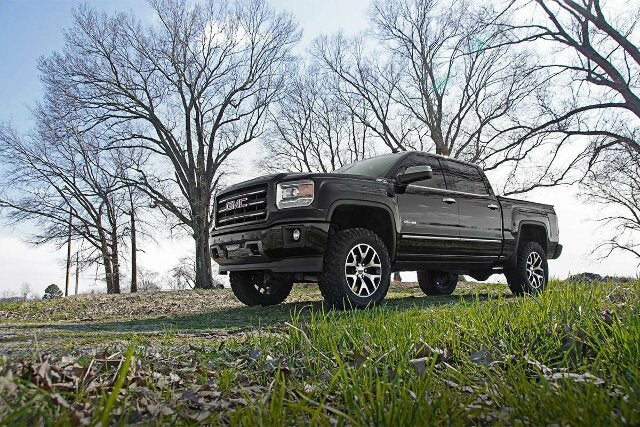 Rough Country 6 Inch Lift Kit Cast Steel M1 Struts/M1 Chevy/GMC 1500 14-18 22641