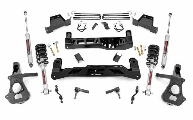 Rough Country 7in GM Lift Kit Lifted Struts 14-18 1500 PU 2WD CastSteel 23733