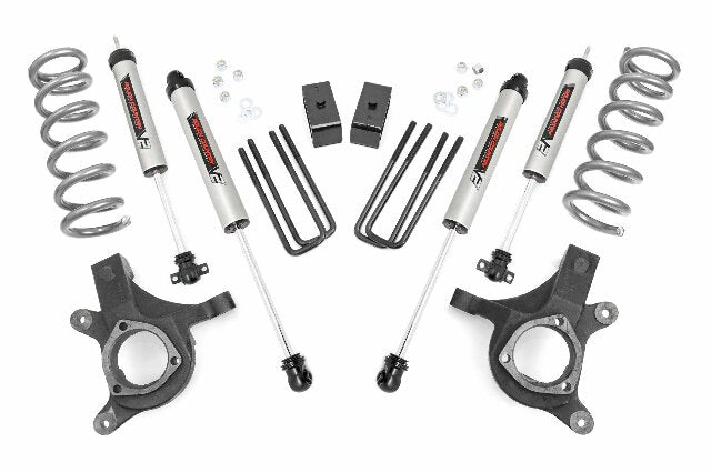 Rough Country 4.5in GM Suspension Lift Kit w/V2 Shocks 99-06 1500 PU 2WD 23970