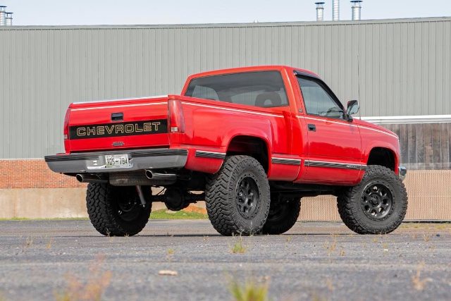 Rough Country 6in Chevy GMC 2WD 1500 Trucks Silverado Sierra Suspension Lift Kit 27130