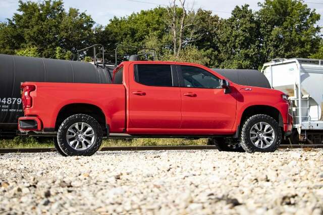 Rough Country 3.5 In Lift N3 Struts Rear Mono Leaf Chevy Silverado 1500 22-23 28231