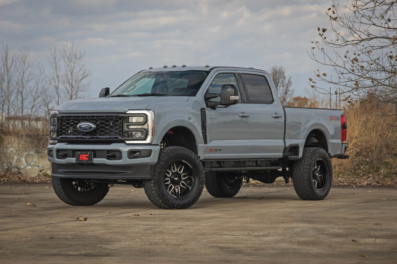 Rough Country 4.5" Lift | C/O V2 | for Ford F250/F350 Super Duty (23-25) -2
