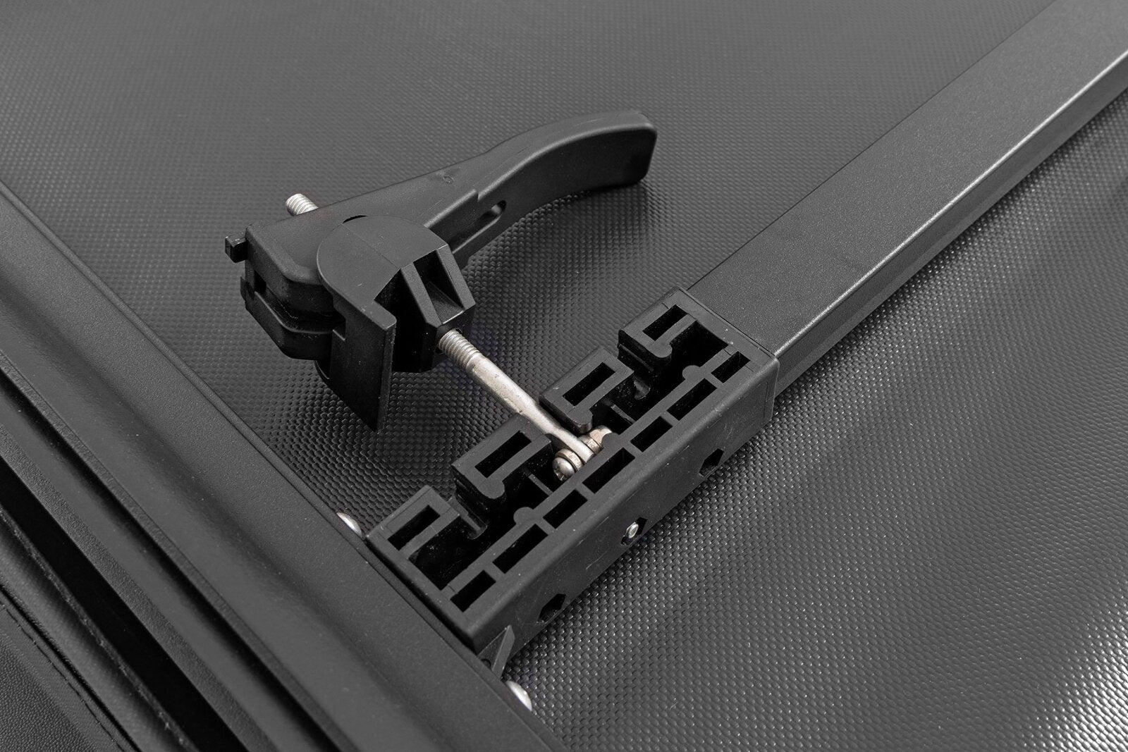 Rough Country Soft Tri-Fold 6'7" Bed Cover for Ford F150 21-25/Lightning 22-25