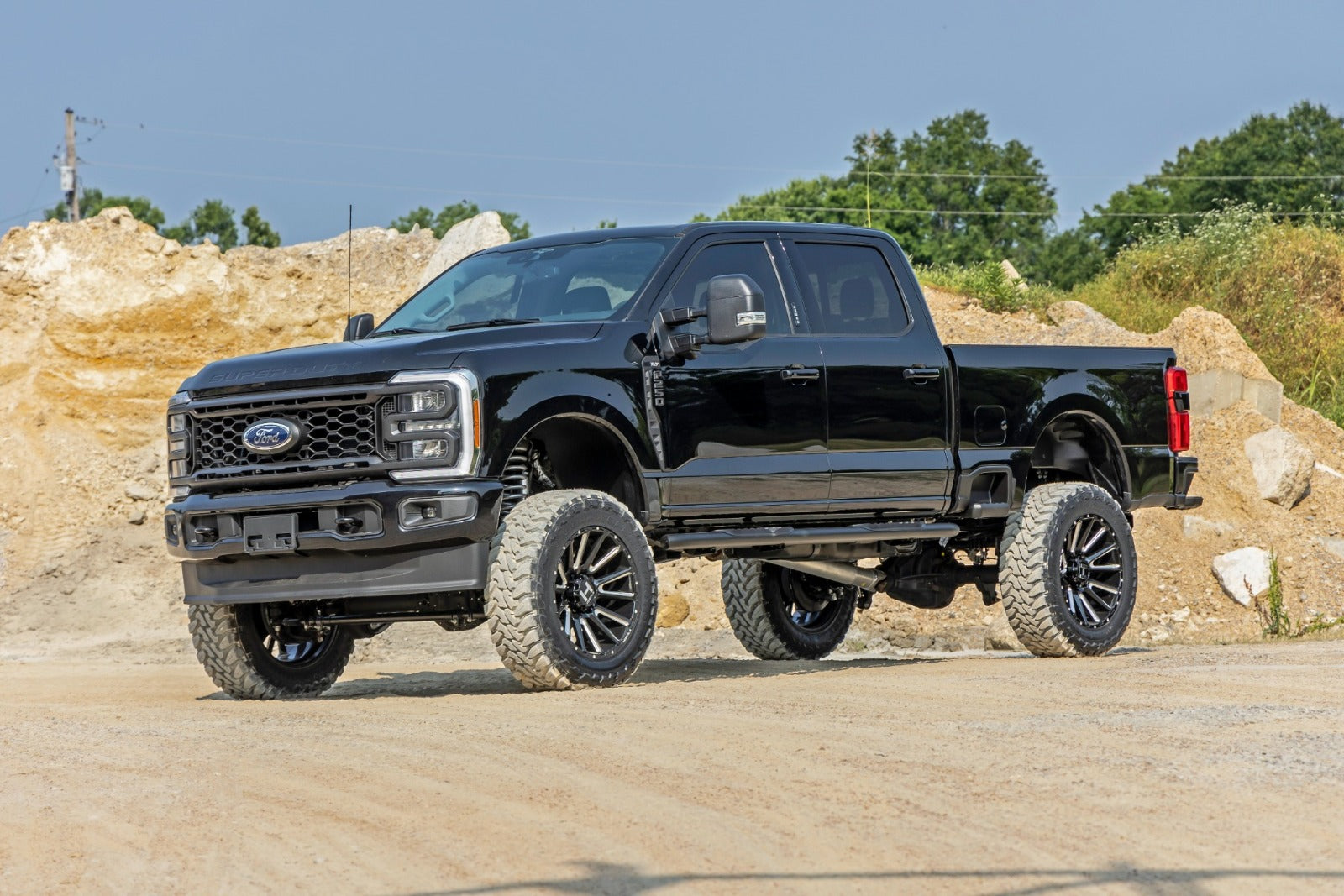 Rough Country 6" Lift kit Diesel No OVLD FR D/S V2 for Ford F250/F350 2023