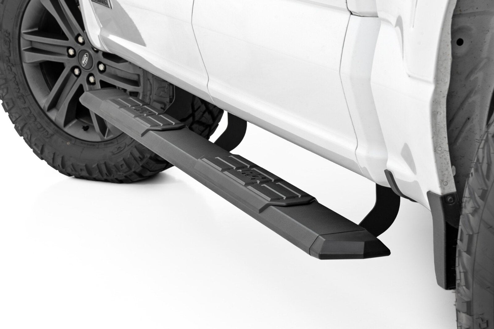 Rough Country TR2 Running Boards | for Ford F-150/F-250/F-350 2WD/4WD 15-26 45000