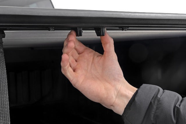 Retractable Bed Cover 6'9" Bed Silverado/Sierra 2500 20-24 -6