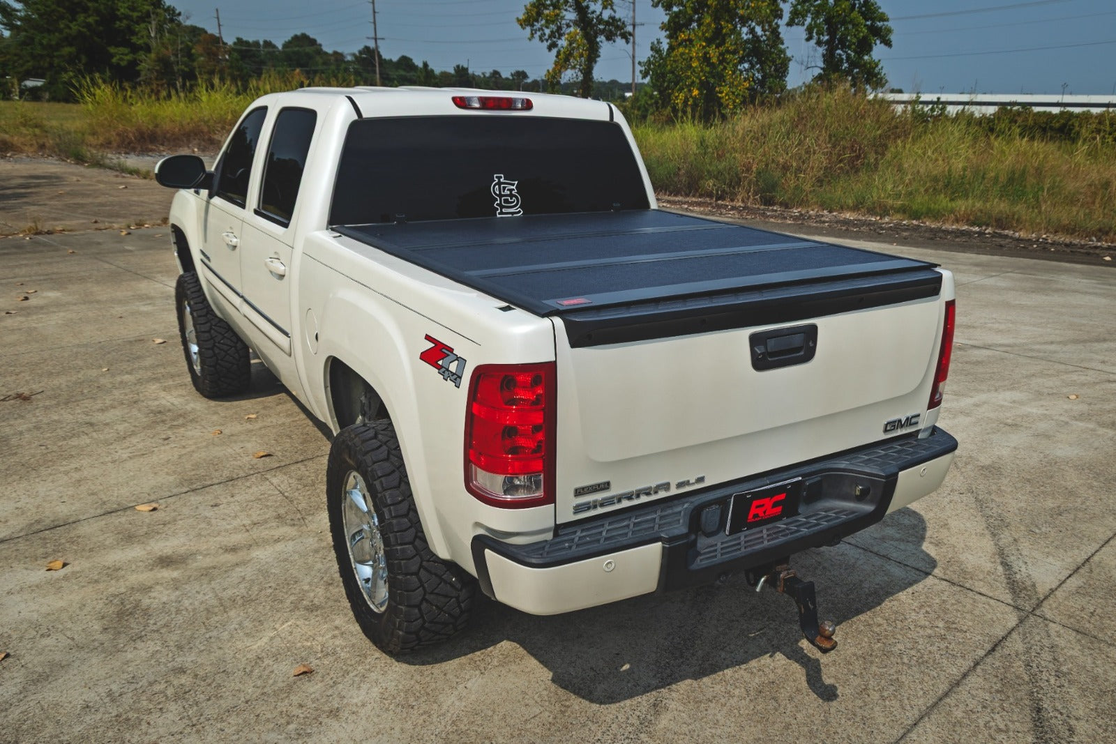 Rough Country Hard Low Profile 5'9" Bed Cover No Rail Caps Chevy/GMC 1500 07-13 47113550B