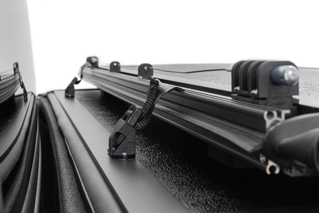 Hard Low Profile Bed Cover 5' Bed Jeep Gladiator JT 20-24 47620500B