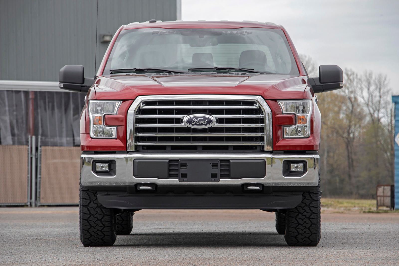 Rough Country 2in Ford Leveling Lift Kit N3 Struts & N3 Shocks 14-20 F-150 50006