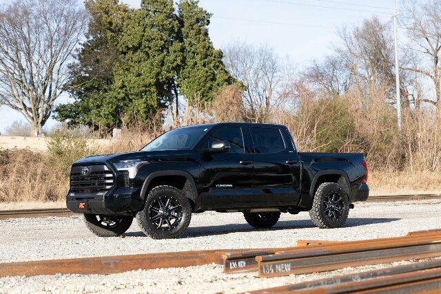 2" Leveling Kit Loaded Strut Toyota Tundra 4WD 2022 501148