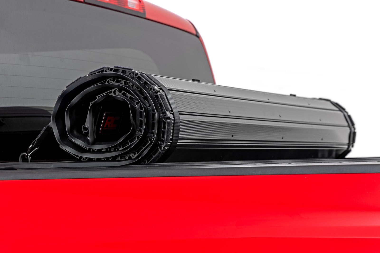 Rough Country Hard Roll Up Bed Cover | 5'9" Bed | Chevy/GMC 1500 14-18 & Classic -4
