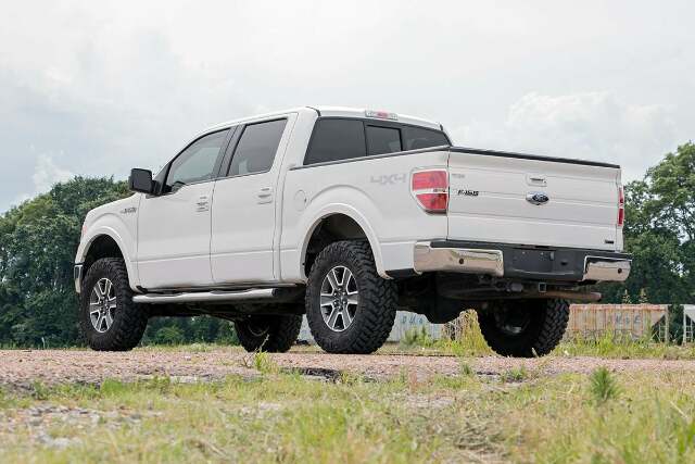 Rough Country 3" Lift Kit for Ford F-150 4wd 2009-2013 51013RED