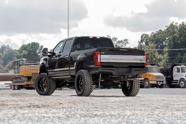 Rough Country 6 Inch Lift Kit R/A OVLDS M1 for Ford SuperDuty 4wd 17-22 51240