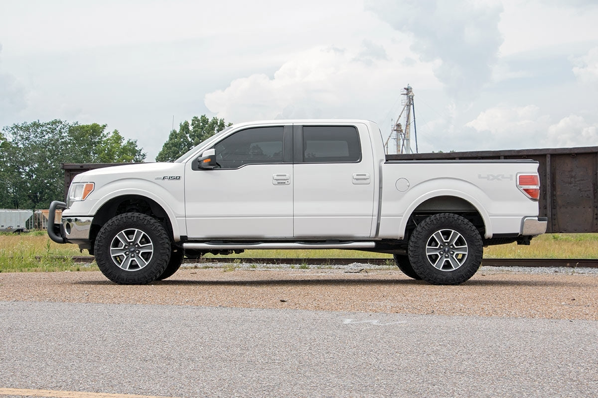 Rough Country 3" Lift Kit M1 Struts for Ford F-150 4WD 2009-2013 -4