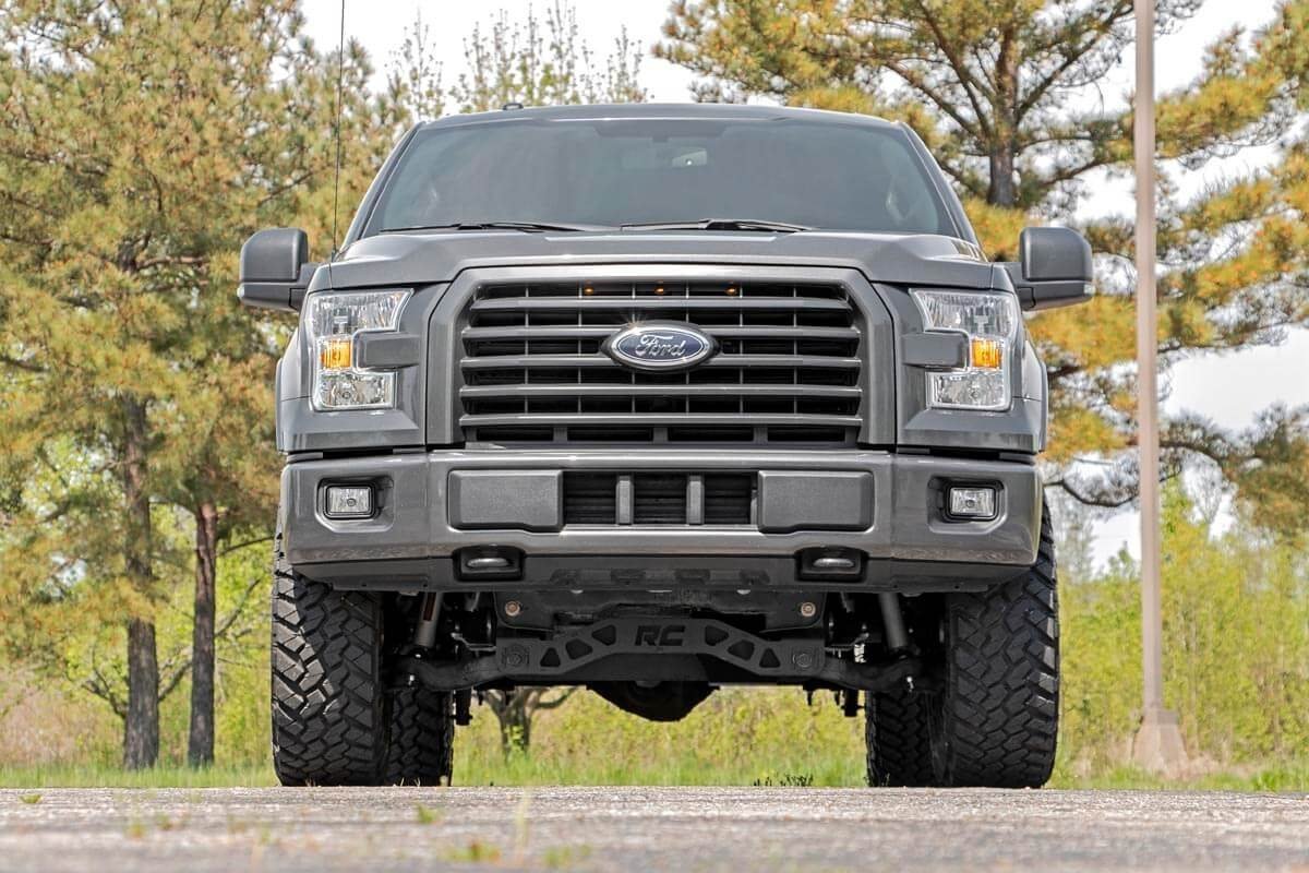 Rough Country 4in for Ford Suspension Lift Kit Lifted Struts 15-20 F-150 4WD -5