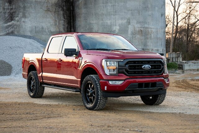 Rough Country 2" Lift Kit M1 Struts/M1 For Ford F-150 2021-2022 57140