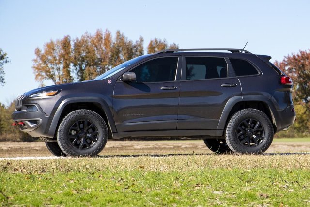 Rough Country 2in Lift Kit fits Jeep Cherokee KL 2014-2022