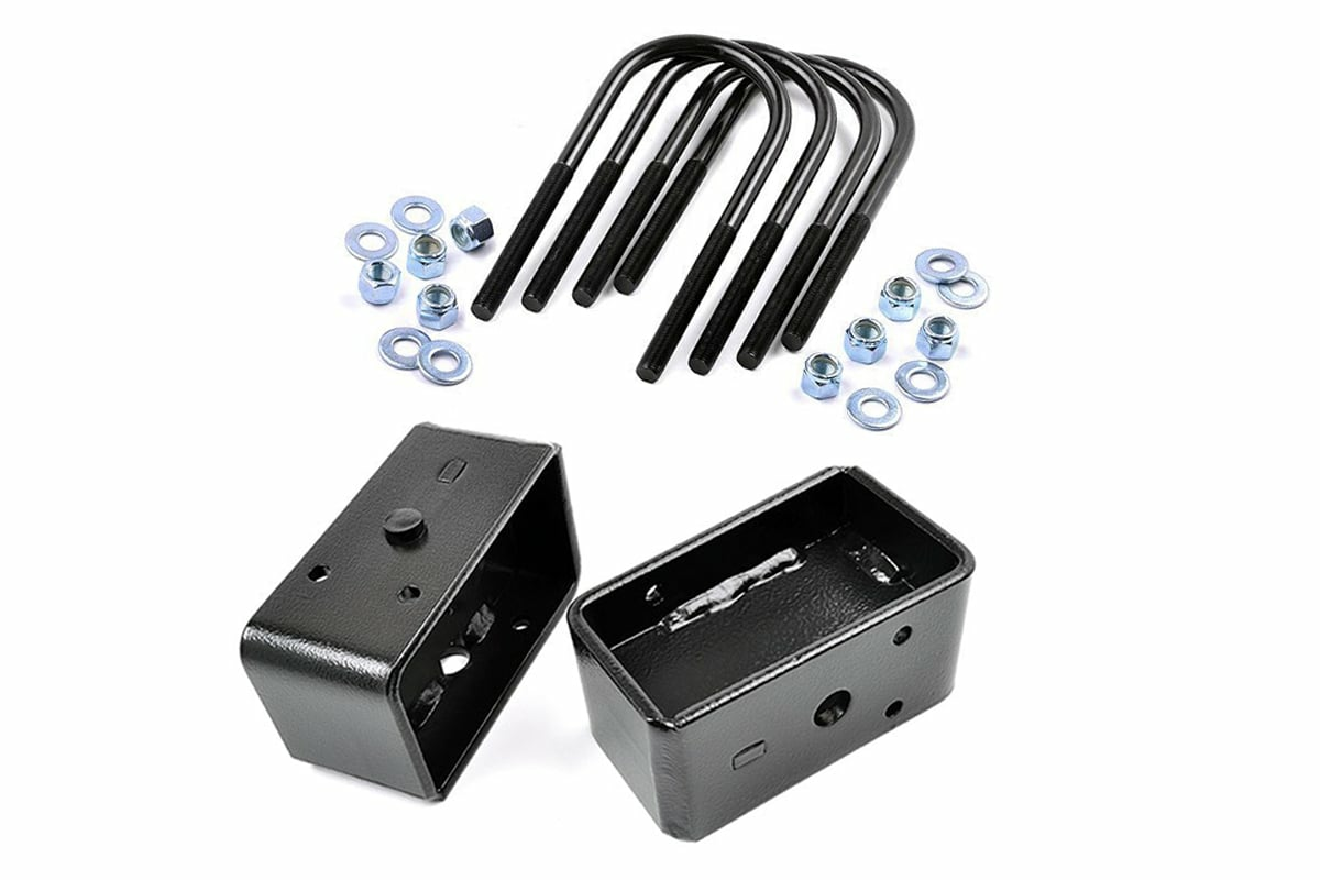 Rough Country 3 IN Block And U-Bolt Kit for Ford Super Duty 2WD/4WD 1999-2010 -1