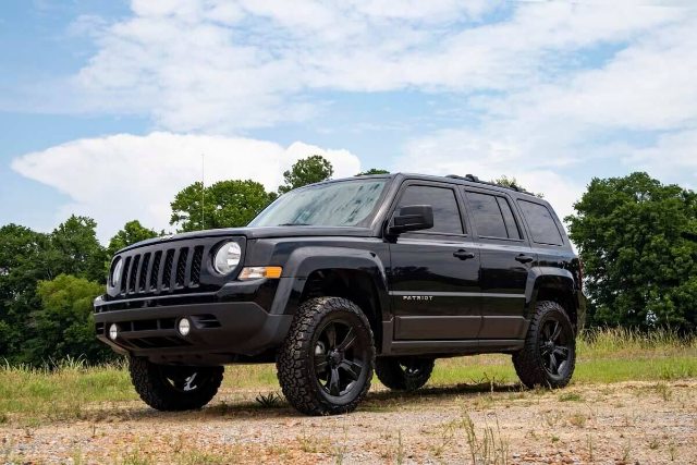 Rough Country 2in For Jeep Suspension Lift Kit 10-17 Patriot & 07-16 Compass 4wd