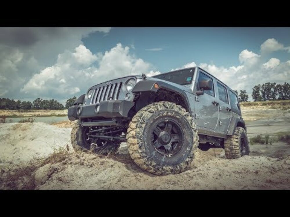 Rough Country 3.5" Lift Kit M1 For Jeep Wrangler JK 2WD/4WD 07-18