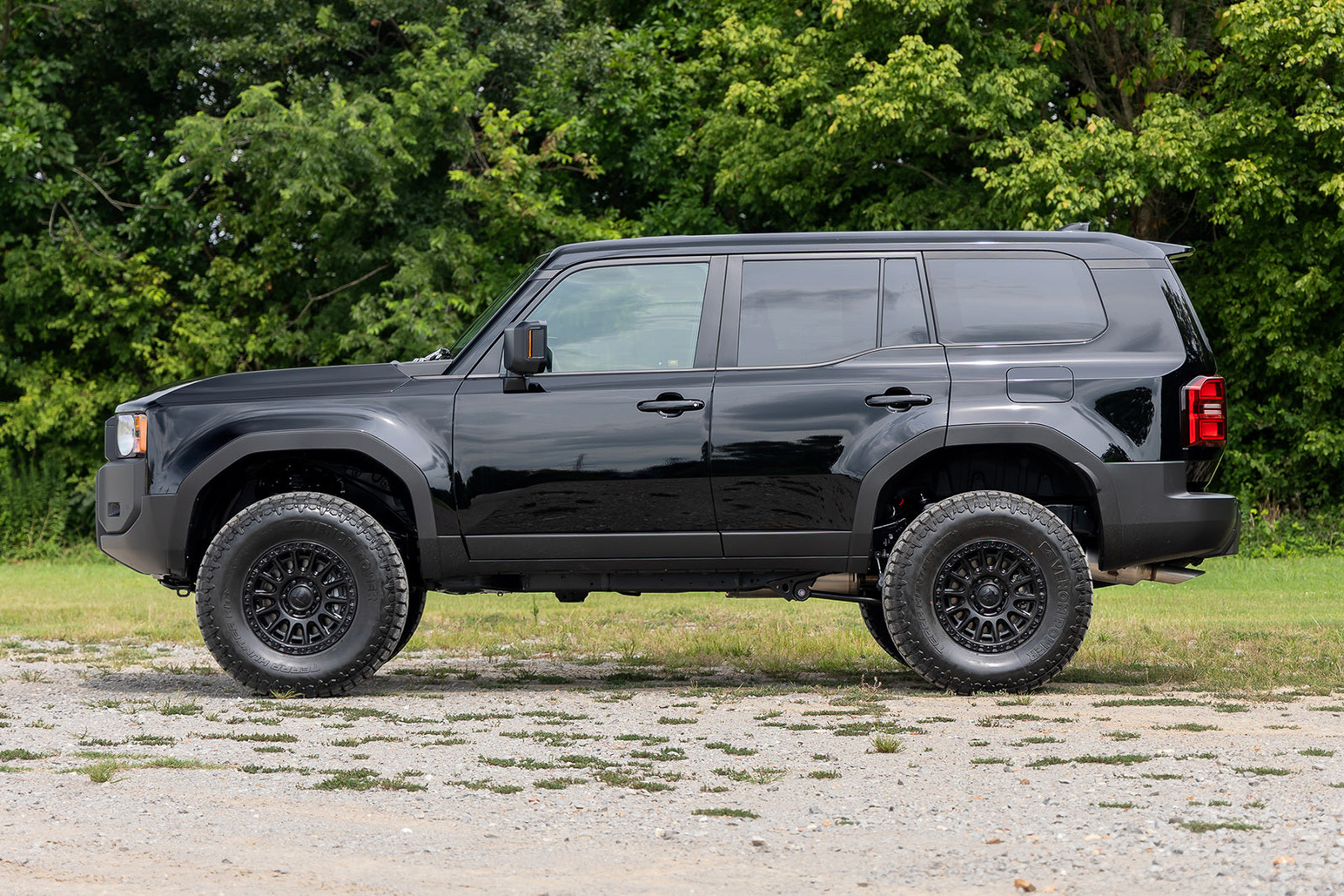 Rough Country 3.5" Lift Kit | M1R | for Toyota Land Cruiser 4WD (2024-2025) -5