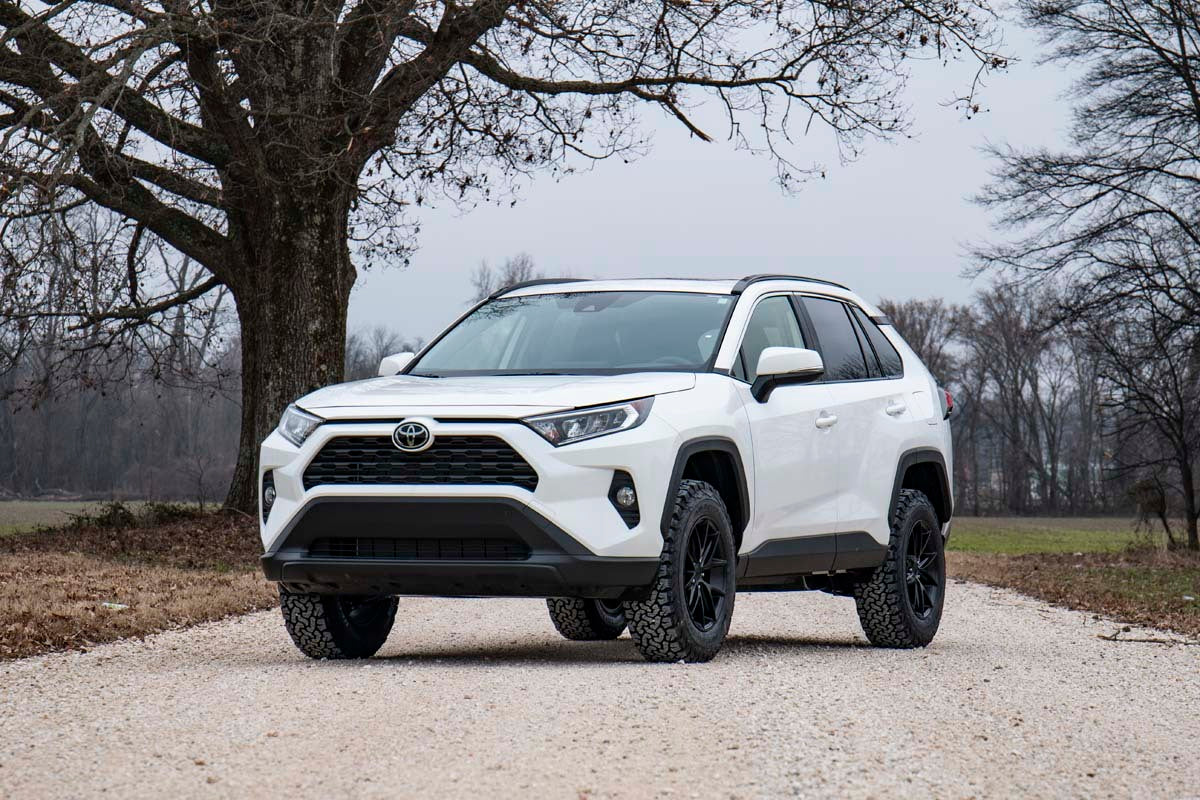 Rough Country 2.5" Lift Kit N3 Struts for Toyota RAV4 2019-2025