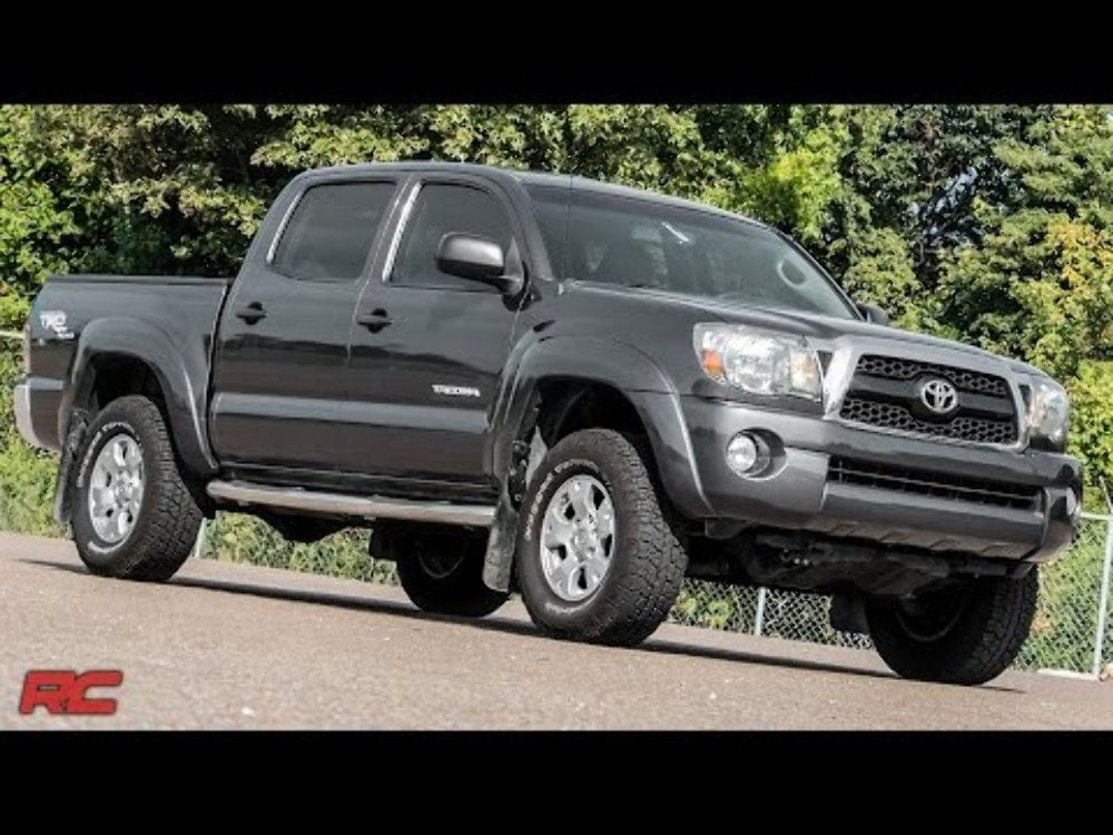 Rough Country 2in Toyota Leveling Lift Kit 05-23 Tacoma Red 744RED