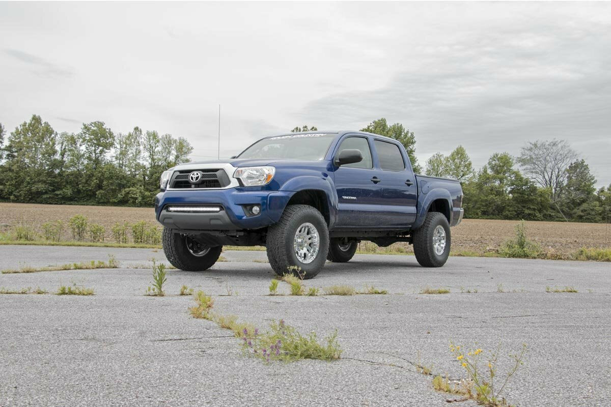 Rough Country 3 Inch Lift Kit M1 Struts/M1 for Toyota Tacoma 4WD 2005-2023 -5